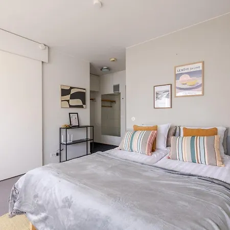 Koda Retro Downtown Apartment *